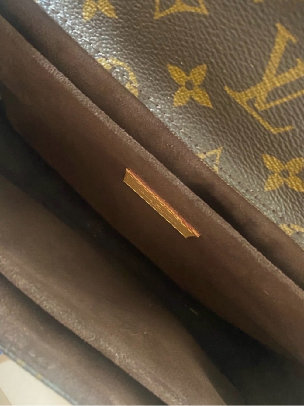 Louis Vuitton Pochet Matisse Monogram Canvas Satchel Crossbody in Brown and Gold - Picture 4 of 9